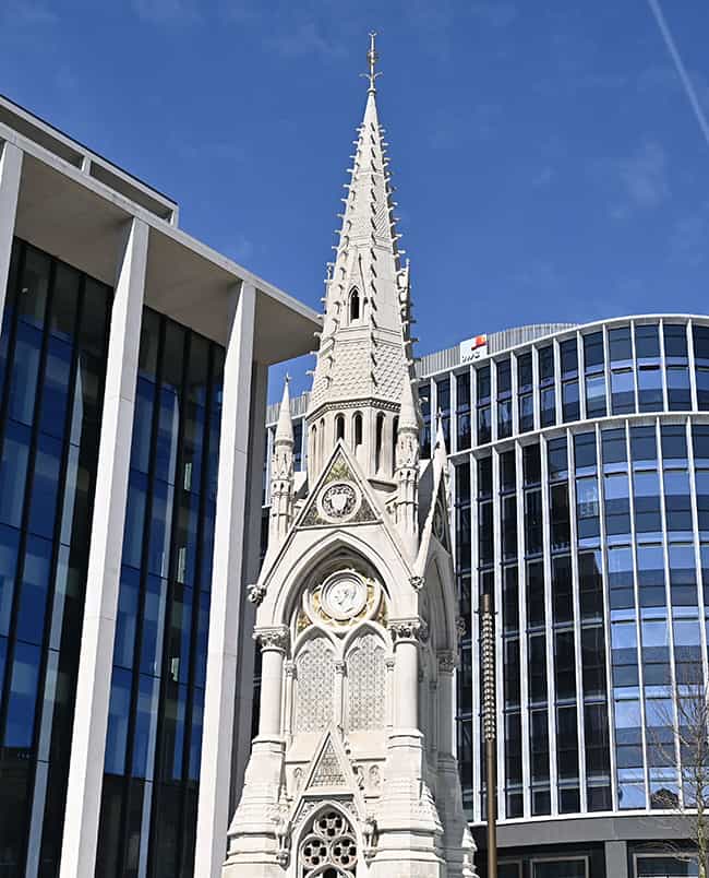An image of a statue on the Paradise estate in Birmingham