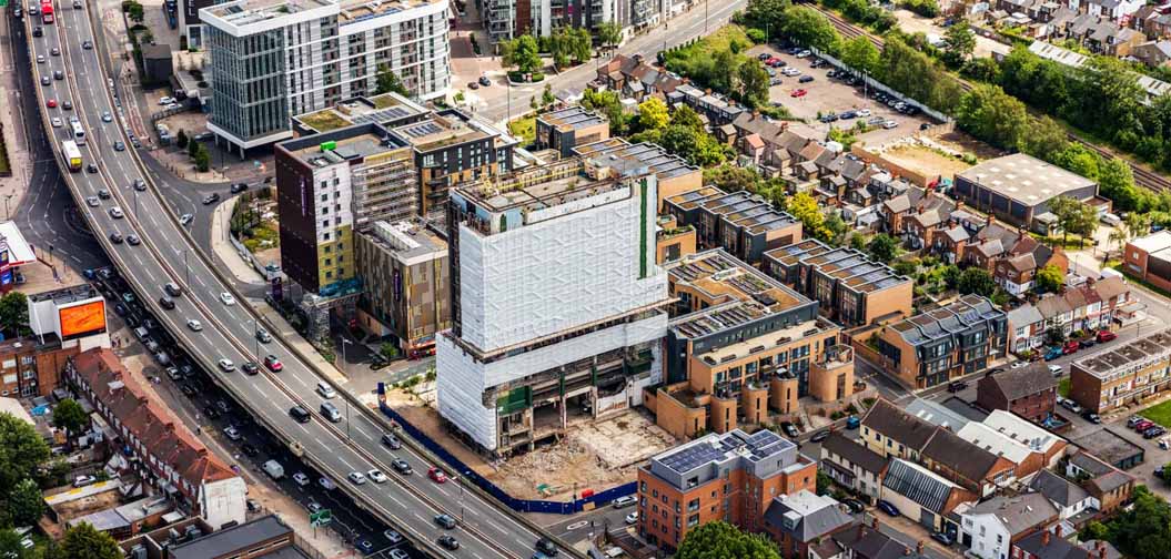 Hyundai to sell Alfa Laval Tower, West London